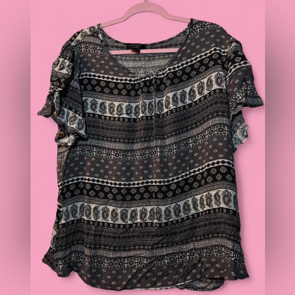 Elegant Black and Gray Paisley Blouse